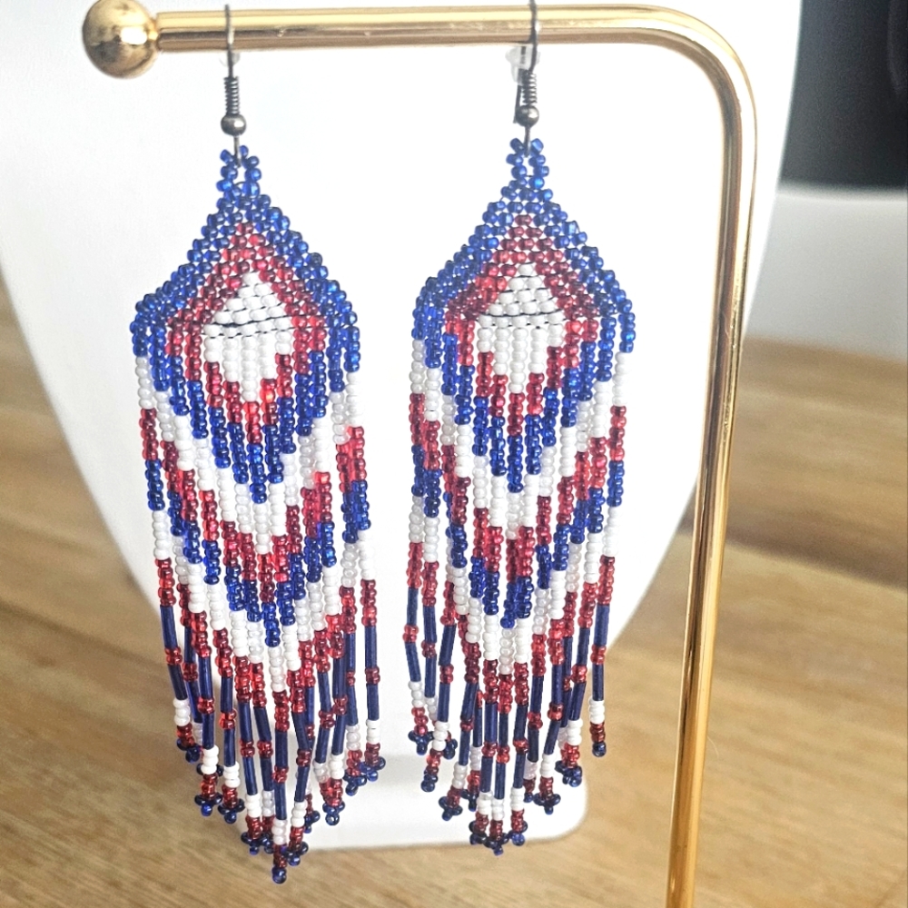 Vintage Native American Inspired Tri-Color Beaded Earrings.
